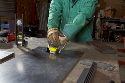 Top No-Touch Tools for Manufacturing & Fabrication Industries